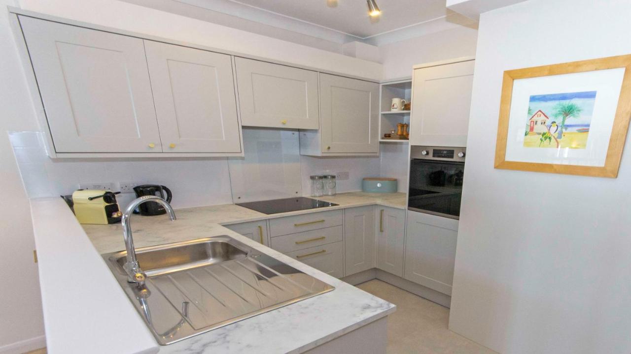 Clifton Court Apt 16 With Indoor Heated Pool & Sea Views Croyde Eksteriør bilde