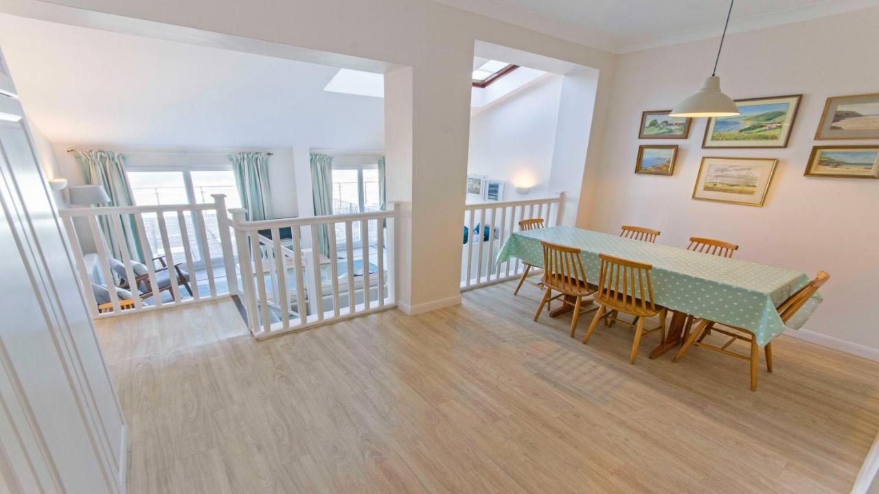 Clifton Court Apt 16 With Indoor Heated Pool & Sea Views Croyde Eksteriør bilde