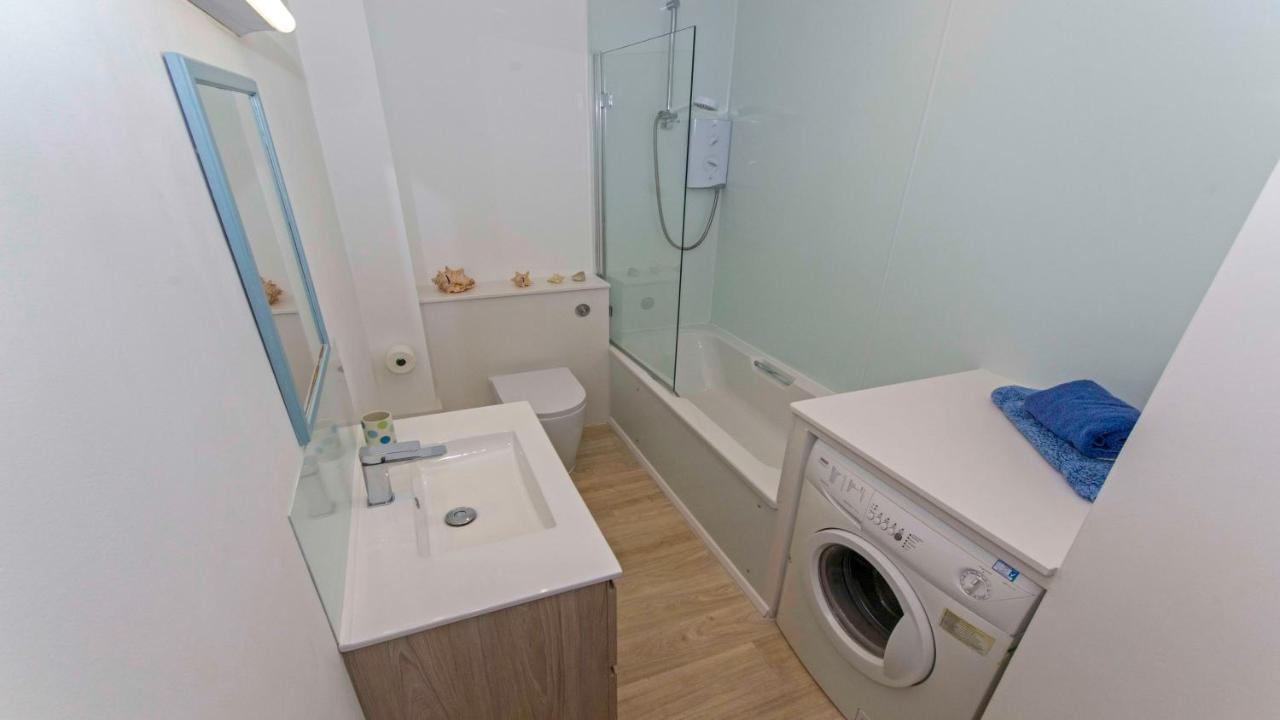 Clifton Court Apt 16 With Indoor Heated Pool & Sea Views Croyde Eksteriør bilde
