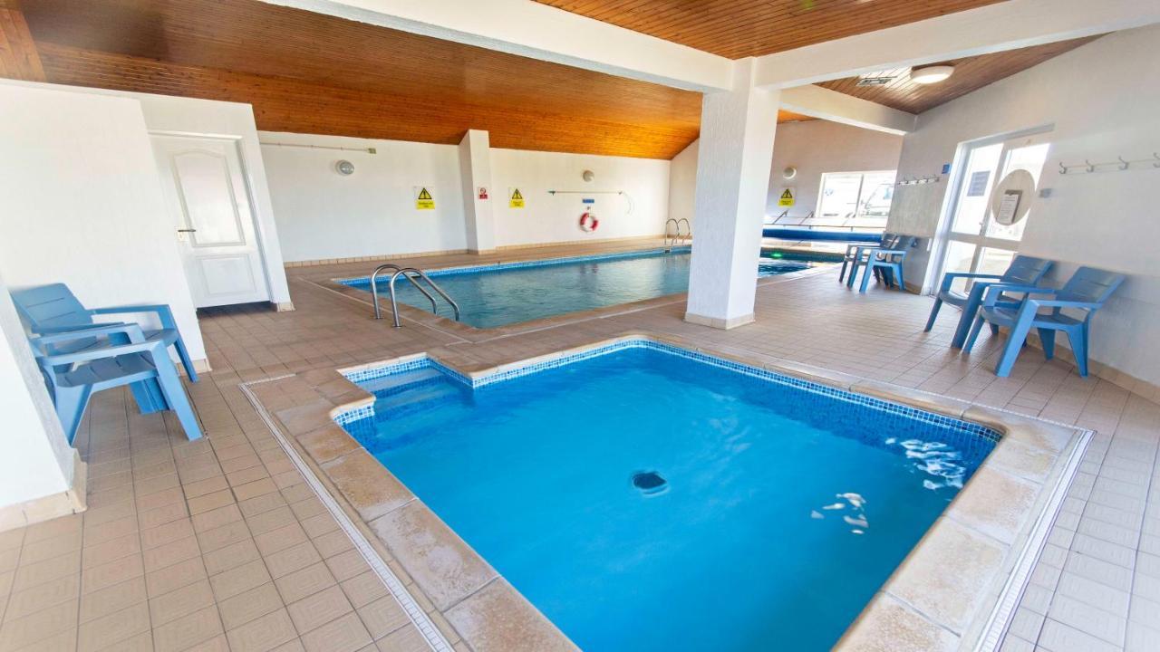 Clifton Court Apt 16 With Indoor Heated Pool & Sea Views Croyde Eksteriør bilde