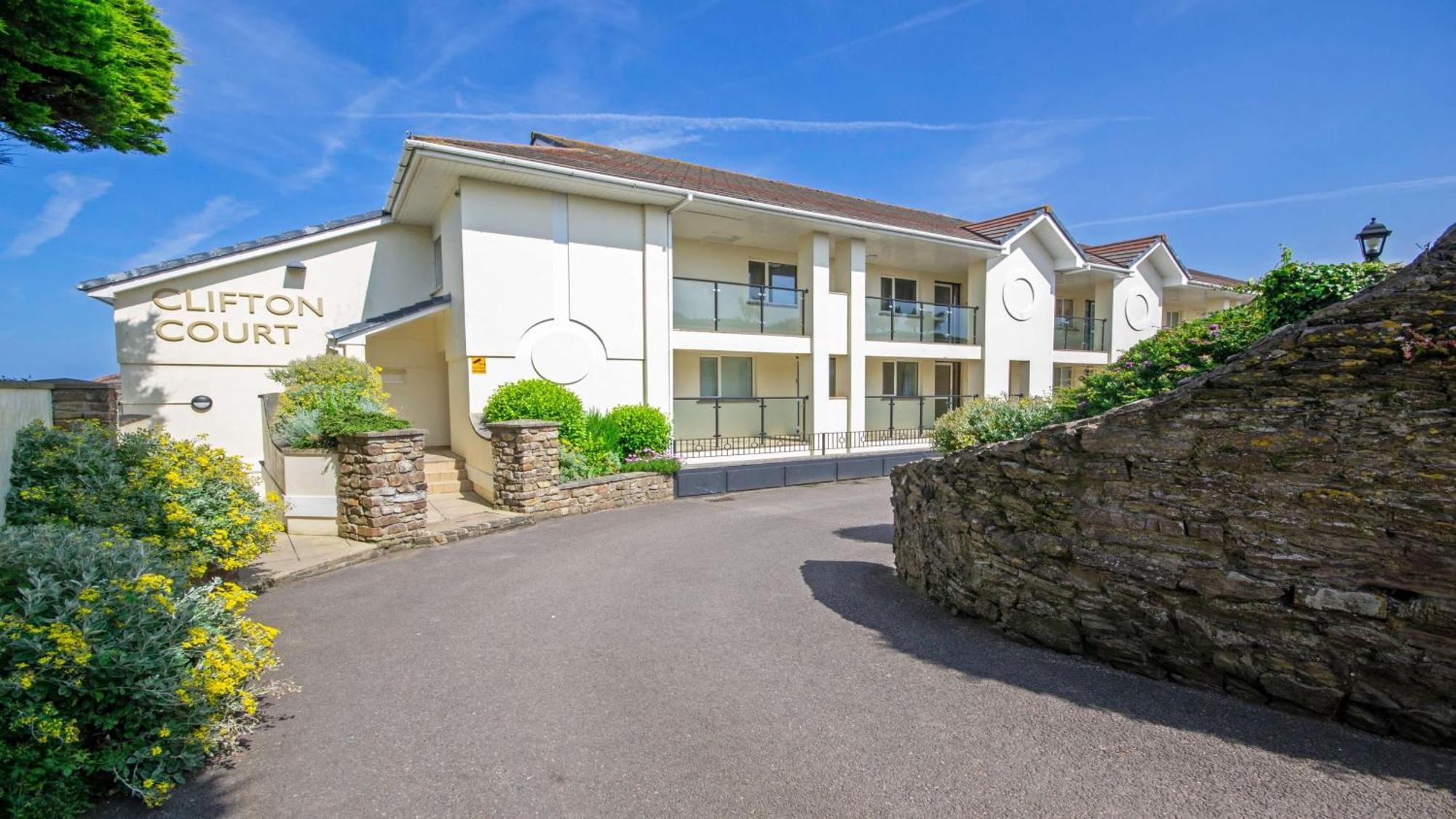 Clifton Court Apt 16 With Indoor Heated Pool & Sea Views Croyde Eksteriør bilde